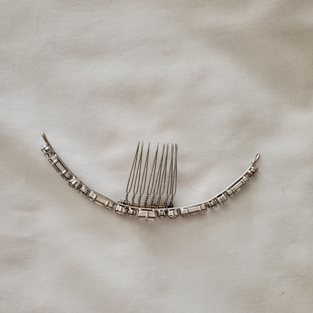 Art Deco Geometric Rhinestone Bridal Comb - Picture 4 of 6